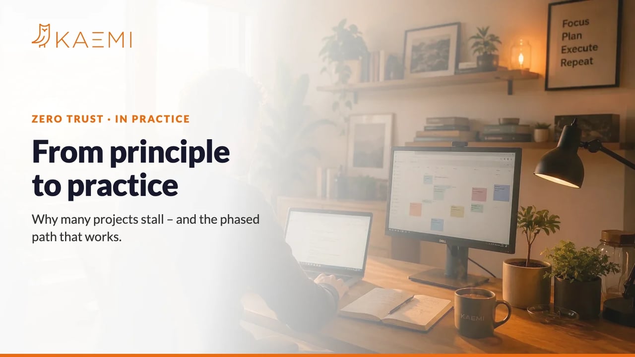 Home office at sunset, person at a laptop – Zero Trust in practice