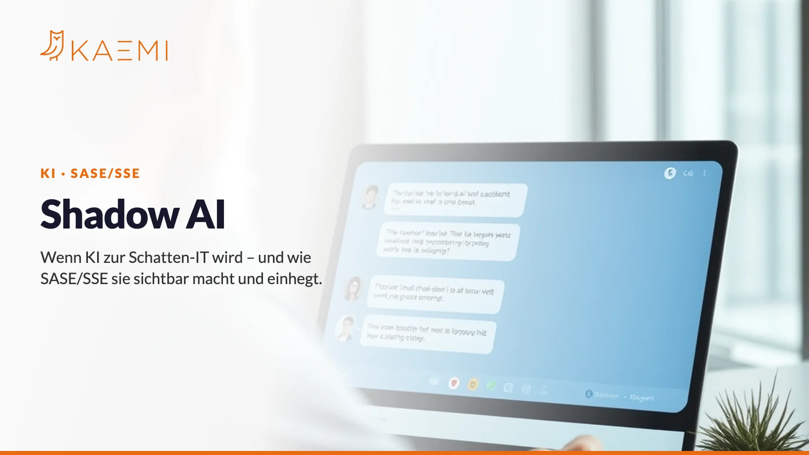 Person nutzt am Laptop einen KI-Chatdienst im hellen Büro – Sinnbild für Shadow AI