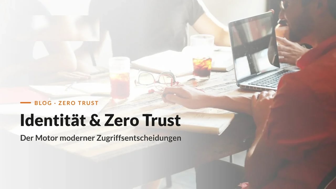Menschen bei der Zusammenarbeit am Laptop, digitale Identitäten als Grundlage moderner Zugriffsentscheidungen nach Zero Trust